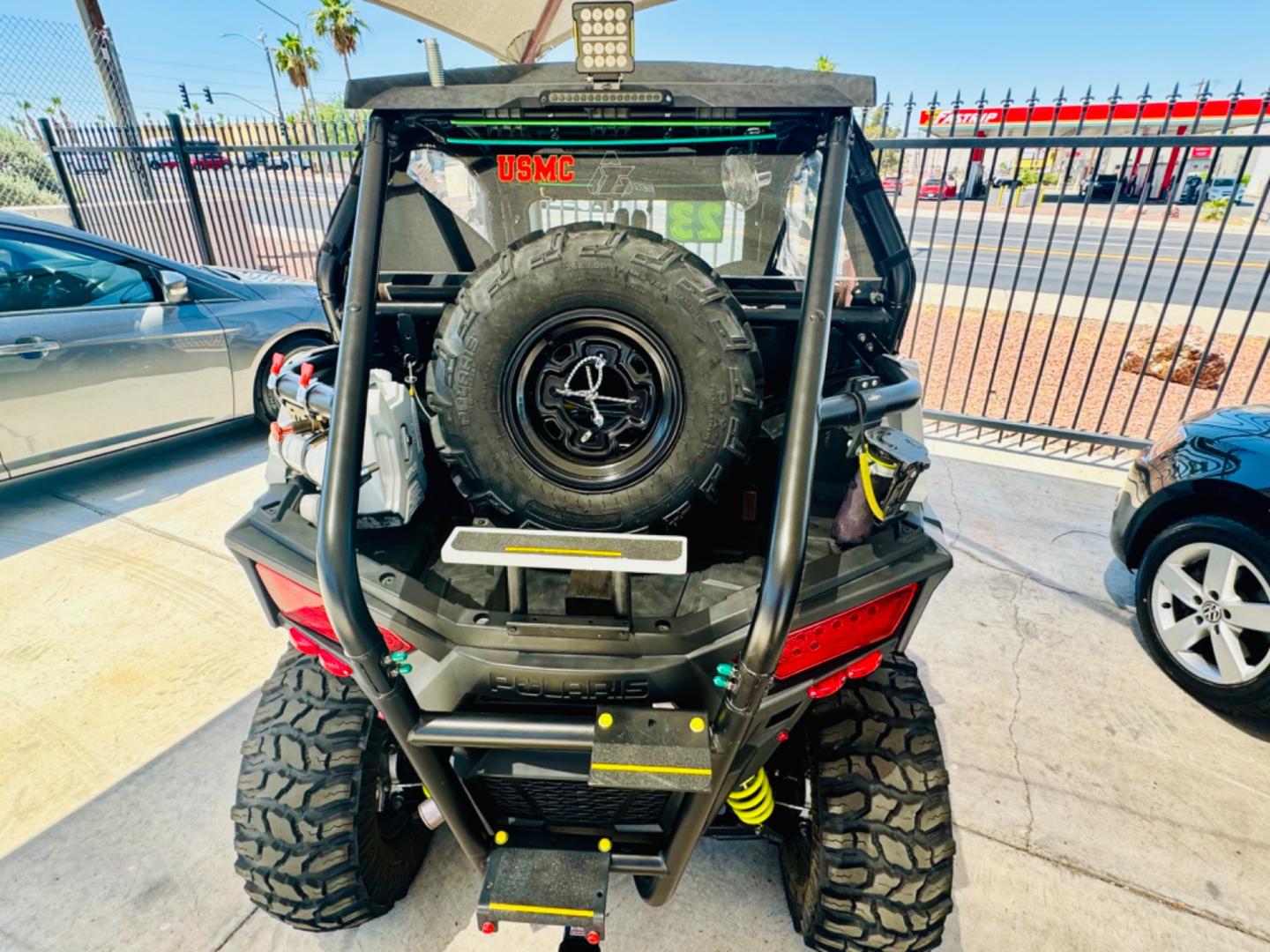 2023 grey Polaris RZR Trail Ultimate (3NSA5K879PH) , located at 2190 Hwy 95, Bullhead City, AZ, 86442, (928) 704-0060, 0.000000, 0.000000 - On consignment. This super clean 2023 Polaris RZR trailride ultimate. Only 689 miles.RIDE COMMAND® 7” Glove-Touch Display: Built-In GPS, Group ride (cell and non-cell communications), Topographic Mapping, Bluetooth & USB Smartphone Connectivity, AM/FM & Weather Radio Capable, In-Vehicle Communica - Photo#3